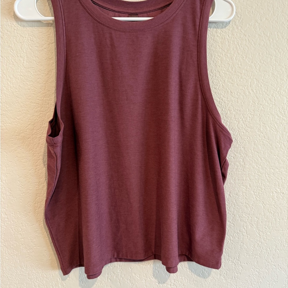 Beyond Yoga Featherweight Rebalance Tank